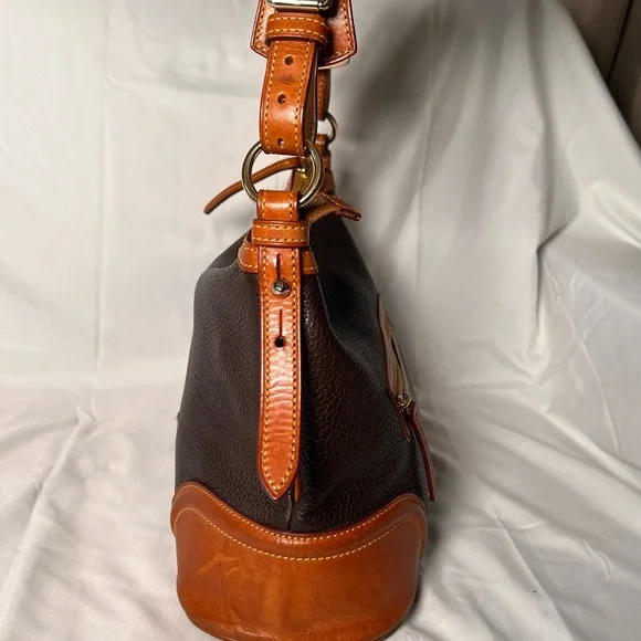 Dooney & Bourke Vintage Black Brown Pebble Leather Hobo Shoulder Bag - Picture 4 of 10